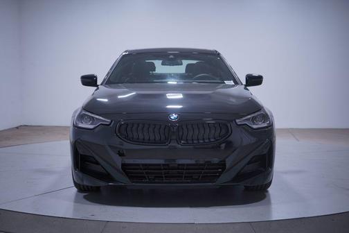 2025 BMW 230 i