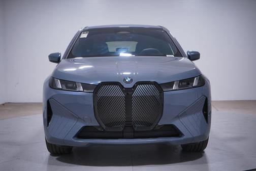 2026 BMW iX xDrive45