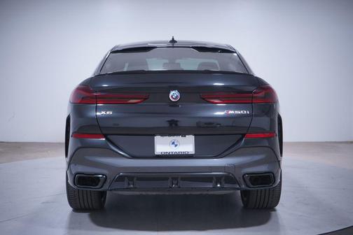 2023 BMW X6 M50i