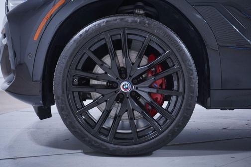 2023 BMW X6 M50i