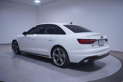 2022 Audi A4 45 S line Premium Plus