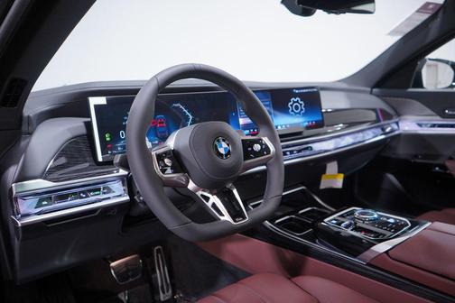 2026 BMW 740 i
