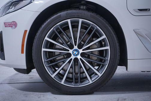 2023 BMW 530e Base