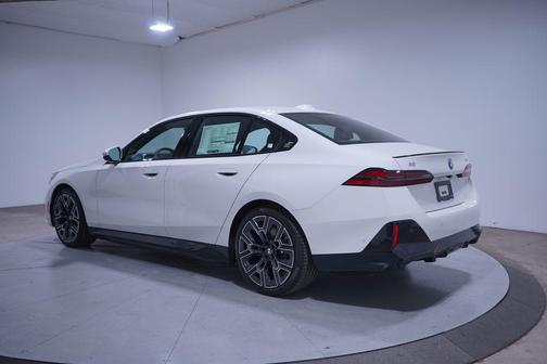 2026 BMW i5 xDrive40