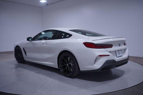 2026 BMW 840 i