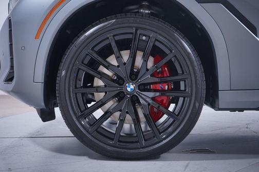 2026 BMW X6 M60i