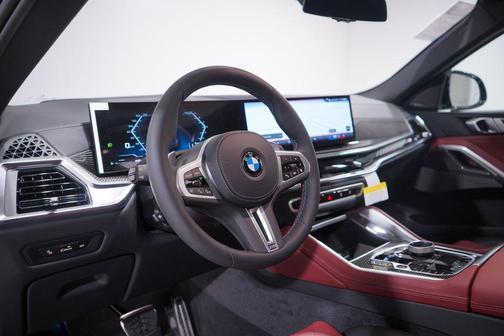 2026 BMW X6 M60i