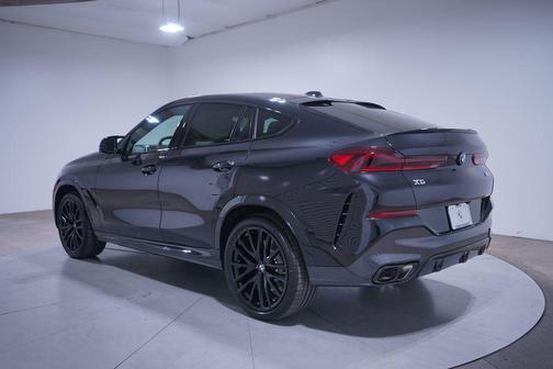 2026 BMW X6 M60i