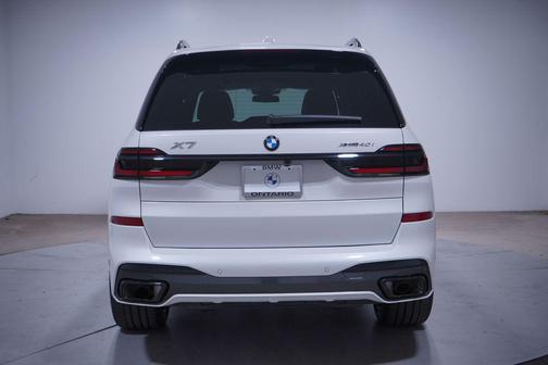 2026 BMW X7 xDrive40i