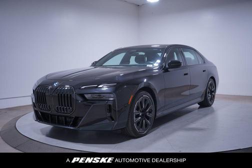 2025 BMW 740 i