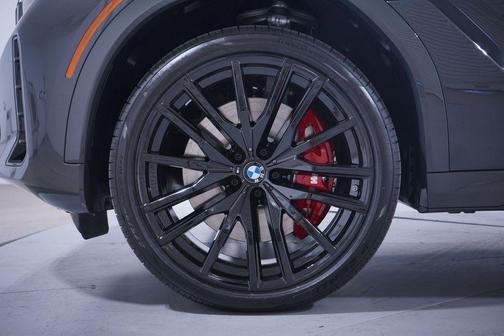 2026 BMW X6 M60i