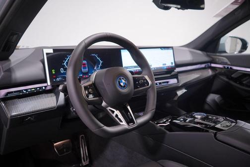 2026 BMW 550e xDrive