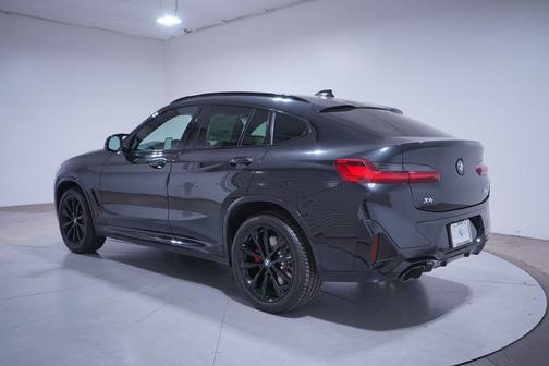 2022 BMW X4 M40i