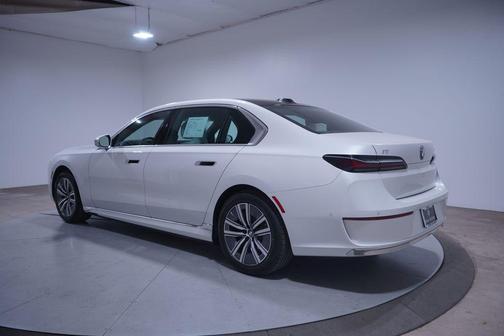 2024 BMW i7 eDrive50