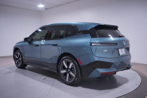 2024 BMW iX 