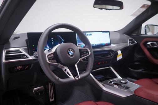 2025 BMW 230 i xDrive