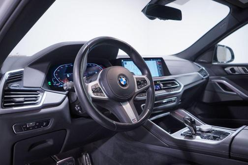 2023 BMW X6 xDrive40i