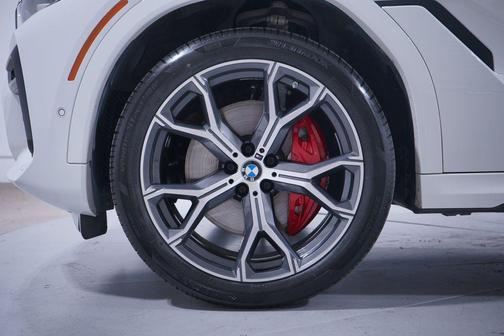 2023 BMW X6 xDrive40i