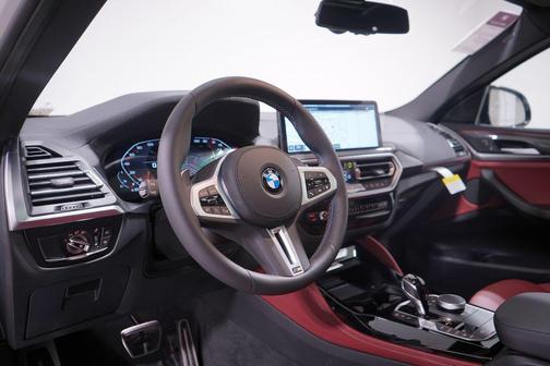 2025 BMW X4 M40i