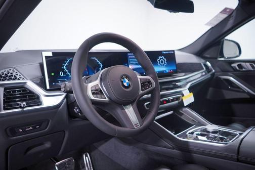2026 BMW X6 xDrive40i