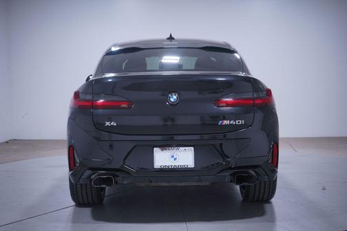 2024 BMW X4 M40i