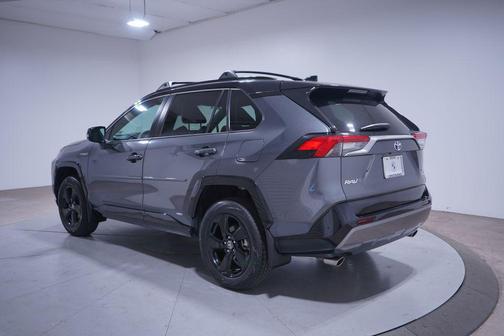 2021 Toyota RAV4 Hybrid SE