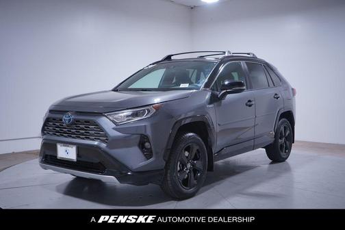 2021 Toyota RAV4 Hybrid SE