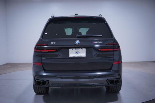 2026 BMW X7 M60i