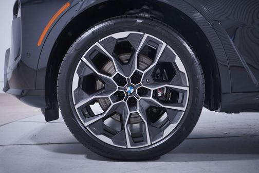 2026 BMW X7 M60i
