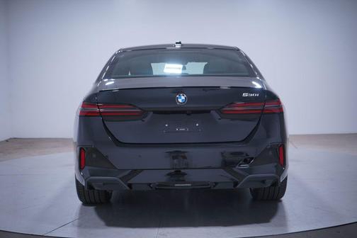 2026 BMW 530 i