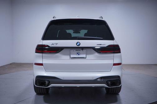 2026 BMW X7 xDrive40i