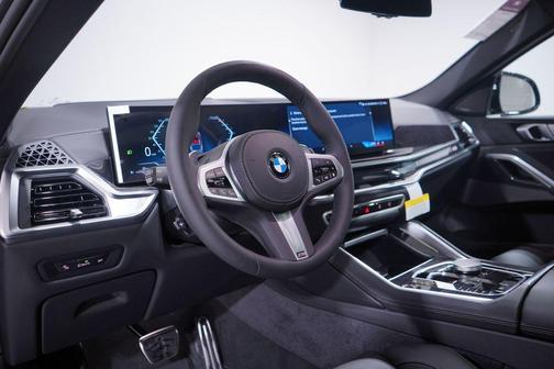 2026 BMW X6 xDrive40i