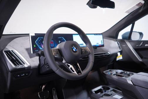 2026 BMW iX xDrive45