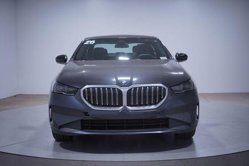 2025 BMW 530 i