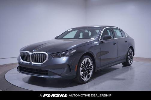 2025 BMW 530 i