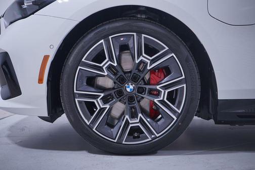 2026 BMW 550e xDrive