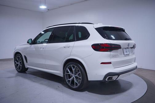 2026 BMW X5 PHEV xDrive50e