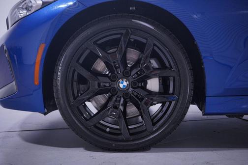 2025 BMW 330 i
