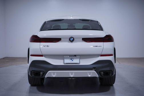 2026 BMW X6 xDrive40i