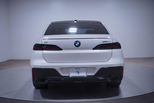 2025 BMW i7 eDrive50