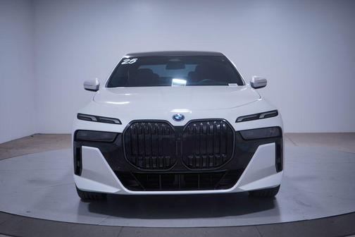 2025 BMW i7 eDrive50