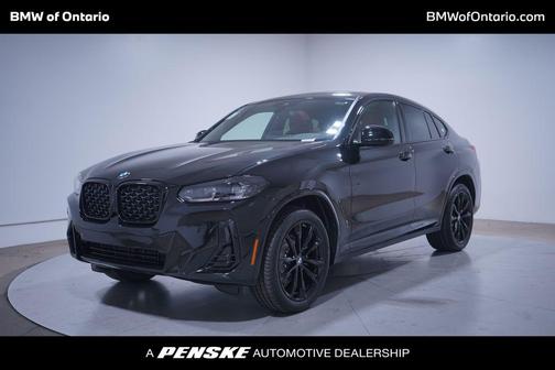 2025 BMW X4 xDrive30i