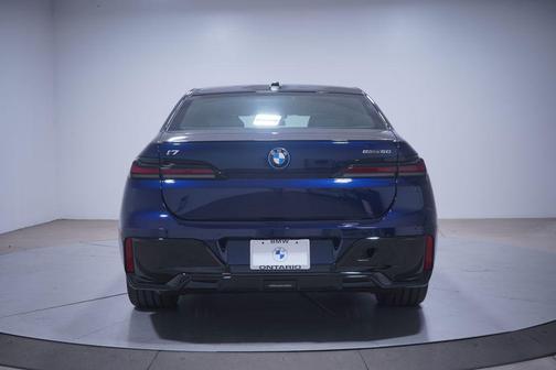 2025 BMW i7 eDrive50