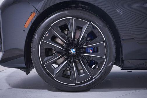 2026 BMW 740 i