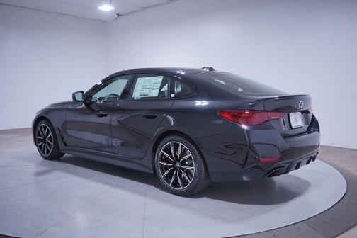 2026 BMW M440 i