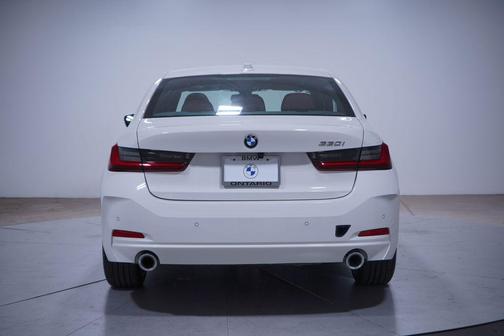 2025 BMW 330 i