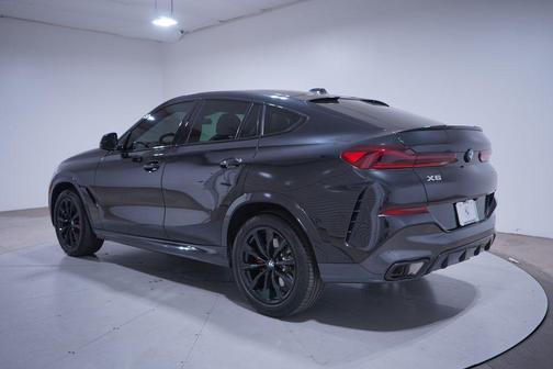 2024 BMW X6 