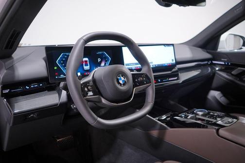 2025 BMW 530 i