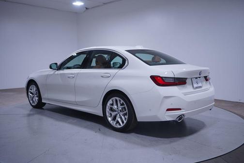 2025 BMW 330 i