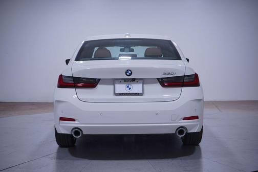 2025 BMW 330 i